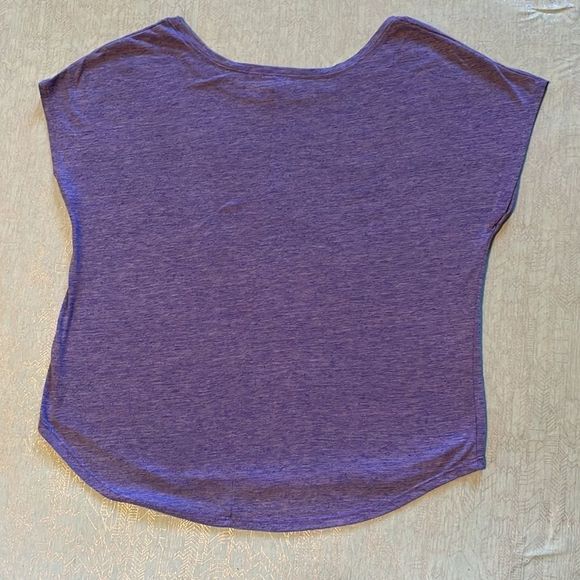 SO relaxed XL Periwinkle dolman sleeve soft and lightweight rounded hem top - Picture 8 of 9